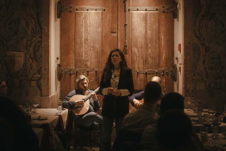 Fado show at Mesa de Frades